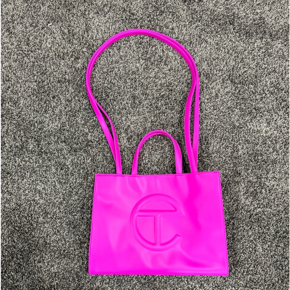 Medium Azalea Telfar Bag